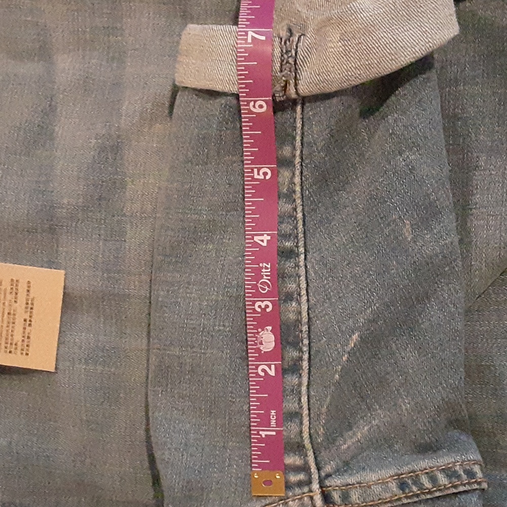 Levi's Women's Denim Mid Length Shorts Size 22W - Picture 5 of 8